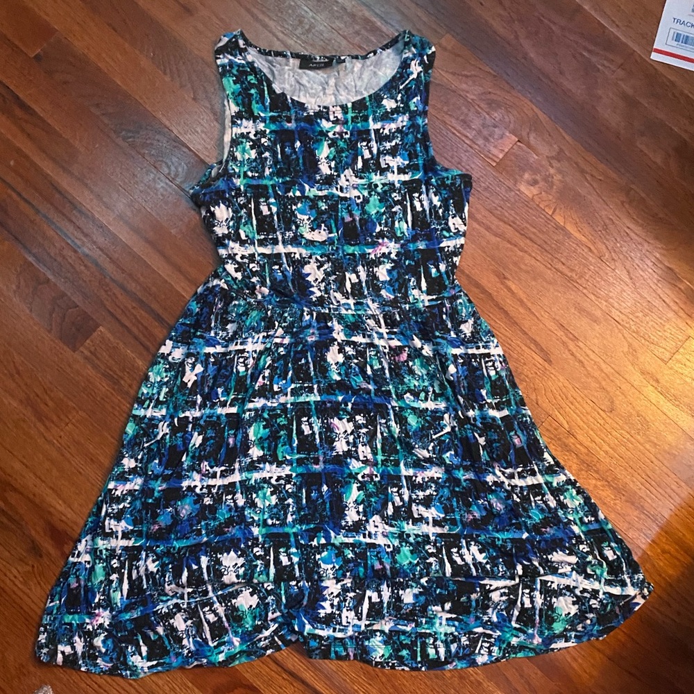 Apt. 9 Multicolor Abstract Top